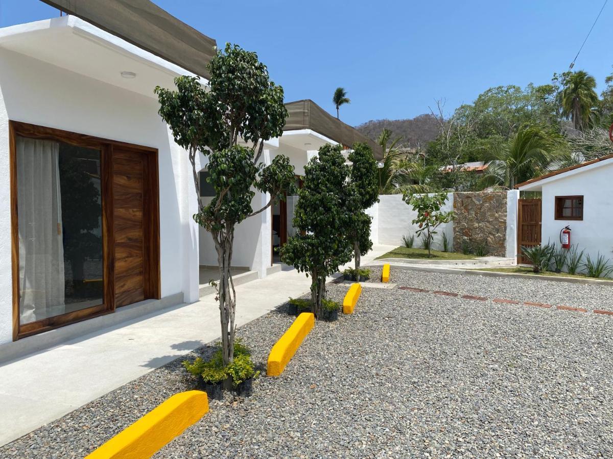 Hotel Casa Victoria Zihuatanejo Eksteriør billede